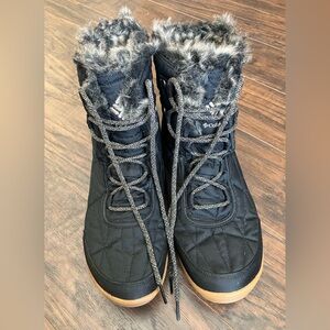 Columbia Women's Minx Shorty III snow boot Size 12 Omni Tech Faux Fur Waterproof